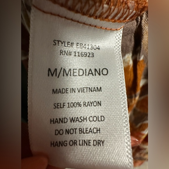 NWT Easel wide leg romper sz Medium - Picture 9 of 10